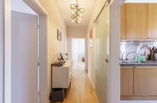 Wohnung kaufen in Alarichstraße 19, 70469 Feuerbach, Stilvoller Altbau mit Balkon am Fuße des Killesbergs