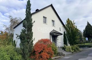 Einfamilienhaus kaufen in 58710 Menden, Freistehendes Einfamilienhaus mit wunderschönem Garten in ruhiger Wohnlage von Menden-Hüingsen