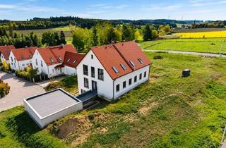 Einfamilienhaus kaufen in 85413 Hörgertshausen, Großzügiges Einfamilienhaus mit Einliegerwohnung und Doppelgarage