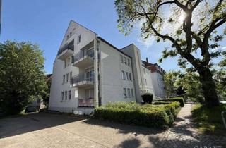 Wohnung kaufen in 79115 Haslach, Charmante 2 Zimmer-Wohnung mit Balkon und Tiefgaragen-Stellplatz in beliebter Lage von Freiburg