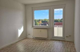 Wohnung mieten in Straße Der Einheit 29, 39624 Kalbe, Renovierte 2 -Raumwohnung mit Tageslichtbad & Balkon!