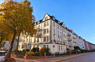 Wohnung mieten in 23558 St. Lorenz Süd, Top gepflegte Altbauwohnung mit 2 Balkonen und Kaminofen