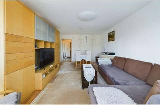 Wohnung mieten in Im Sämann 73, 71334 Waiblingen, Helle 2-Zimmer-Wohnung mit Balkon, Einbauküche und schönem Ausblick in Waiblingen-Korber Höhe