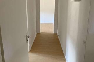 Wohnung mieten in Belfortstraße 55, 68199 Neckarau, Geräumige 1-Zimmer-Wohnung mit Einbauküche in Mannheim-Neckarau