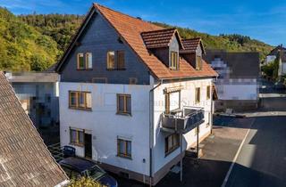 Haus kaufen in 35619 Braunfels, Gepflegtes 3 Parteienhaus in Braunfels-Philippstein
