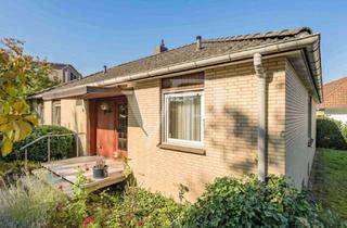 Haus kaufen in 37154 Northeim, Stadtnah wohnen, privat genießen! Gepflegter Bungalow mit viel Privatsphäre