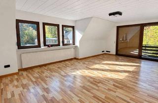 Haus kaufen in 58762 Altena, Freistehendes Haus mit viel Platz, großem Garten und drei Garagen in Altena-Evingsen