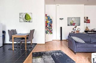 Wohnung kaufen in 12167 Berlin, Vermietete Zwei-Zimmer-Eigentumswohnung im Hochparterre