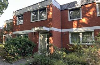 Haus kaufen in 21337 Lüneburg, Renovierungsbedürftiges MRH mit Terrassenüberdachung, Vollkeller und Garage in Lüneburg - Kaltenmoor