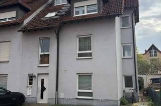 Haus kaufen in 63486 Bruchköbel, Solide Kapitalanlage und Selbstbezug - Top gepflegtes 3-Familienhaus in bester Lage von Bruchköbel!