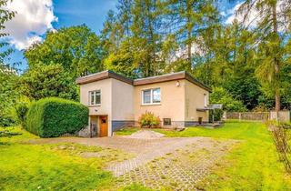 Haus kaufen in 09337 Hohenstein-Ernstthal, Wohnhaus im Bungalowstil mit gepflegtem Gartengrundstück am Waldrand