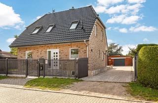 Haus kaufen in 16356 Ahrensfelde, Warum nur ein Haus, wenn zwei möglich sind?