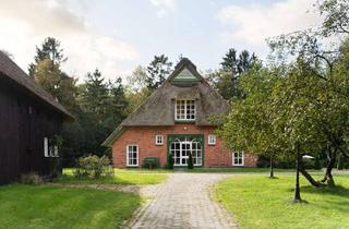 Haus kaufen in 27726 Worpswede, Exklusives Reetdachensemble mit Potenzial zur Pferdehaltung, eigenem Wald, See und Außenpool