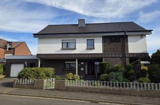 Einfamilienhaus kaufen in 46397 Bocholt, Einfamilienhaus mit großzügigem Grundstück und Entwicklungspotenzial in Bocholt