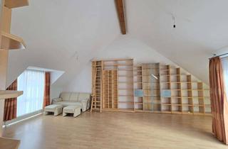 Loft kaufen in Kernerstraße 21, 74189 Weinsberg, VON PRIVAT: Loft-Feeling in Weinsberg– Freie 3,5-Zi.-DG-Wohnung mit Giebelöffnung & Paschen Wohnwand