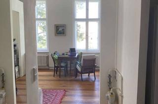Wohnung kaufen in Am Rathaus, 12103 Tempelhof, Charmante Wohnung mit eigenem Garten nahe dem Tempelhofer Rathaus