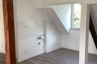 Wohnung mieten in Pachelbelstr. 45, 90469 Gartenstadt, Charmante 2 Zimmer-Dachgeschoß-Wohnung!
