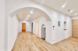Wohnung mieten in 93057 Konradsiedlung-Wutzlhofen, Erstbezug nach umfassender Renovierung – großzügige 3-Zimmer-Wohnung mit Balkon