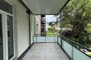 Wohnung mieten in Hagenaustr. 43, 45138 Südostviertel, *Schöne Altbau 3 Raum Wohnung mit XL-Balkon*in ruhiger Lage