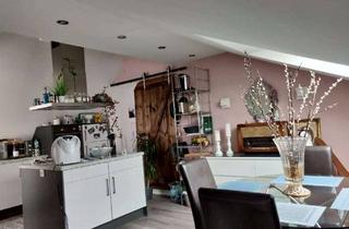 Wohnung mieten in 68782 Brühl, Traumhafte 2 Zimmer DG-Wohnung mit Kaminofen & EBK in Brühl