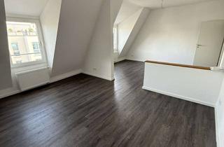 Wohnung mieten in Ellerstr. 23, 40721 Hilden, Hochwertig kernsanierte 3-Zimmer-Dachgeschosswohnung mit Wohnküche in Hilden
