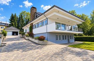 Villa kaufen in 56170 Bendorf, Wohnen mit Wellness: Familienvilla mit Pool, Sauna, Garten für Genuss und Entspannung