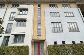 Wohnung kaufen in 14612 Falkensee, Falkensee: 2-Zimmer-Eigentumswohnung in Seenähe mit Grünblick