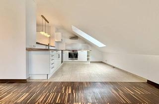 Wohnung mieten in 12524 Berlin, Charmante Dachgeschosswohnung mit ca. 80 m² Wohnfläche, Klimaanlage, Terrasse und Gartennutzung