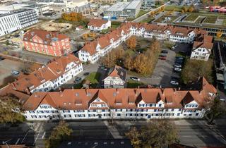 Wohnung kaufen in 78224 Singen, 3 Zimmer Wohnung mit EBK, Stellplatz und gutem Entwicklungspotenzial