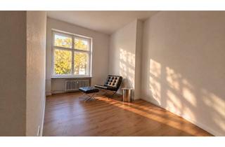Wohnung kaufen in Eisenacher Straße 23, 10781 Schöneberg, Altbaucharme im Herzen von Schöneberg – 2 Zimmer mit hohen Decken und klassischem Berliner Charakter