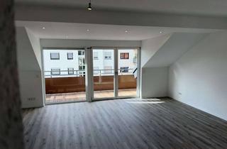 Wohnung mieten in Danziger Straße 12, 69181 Leimen, Helle Dachgeschosswohnung: Modernisiertes 2-Zimmer-Zuhause in Leimen