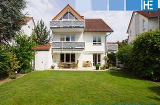 Haus kaufen in 61381 Friedrichsdorf, FRIEDRICHSDORF Römerhof: Freistehendes Traumhaus auf herrlichem Grundstück!