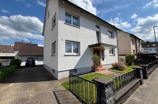 Haus kaufen in 76571 Gaggenau, Gepflegtes Zweifamilienhaus mit Doppelgarage, Wintergarten und schönem Grundstück in Gaggenau