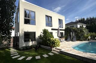 Villa kaufen in 16540 Hohen Neuendorf, Exklusive Villa mit Garten, Pool und Sauna in Hohen Neuendorf – Ihr neues Zuhause