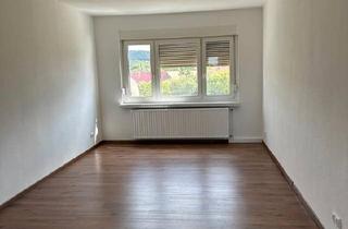 Wohnung kaufen in 07607 Eisenberg, Eisenberg - 3-Zimmer-Wohnung mit Stellplatz Provisionsfrei Hainspitz bei Jena