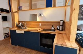 Wohnung kaufen in 04315 Leipzig, Leipzig - Altbau mit Charakter - möbliert, zentrumsnah, provisionsfrei