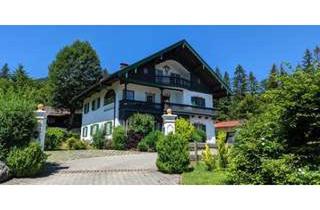 Wohnung kaufen in 83727 Schliersee, VORANKÜNDIGUNG: Traumhaft Wohnen in historischer Villa - tolle 3,5-Zimmer-Wohnung in Schliersee
