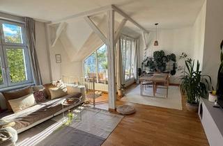 Wohnung kaufen in Roonstrasse 19, 12203 Lichterfelde, Bezugsfreie 4 Zi. Dachgeschosswhg. 2 Balkone KFZ-Stellpl.