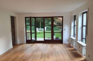 Wohnung kaufen in Stridbeckstraße 23, 81479 München, Exklusive 4 Raum-Garten-Wohnung mit 2 Terrassen und EBK in München, Alt-Solln