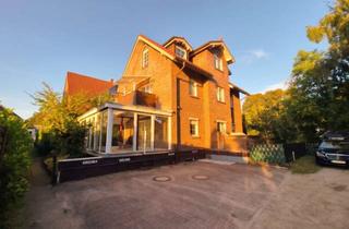 Wohnung mieten in Kehrwieder, 22941 Bargteheide, Großz. Wohnung, Eichendielen, Fußbodenheizung, Wintergarten, 2 Terrassen, eigener Garten