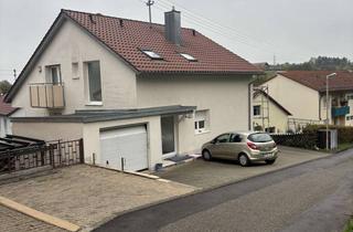 Wohnung mieten in Mozartstraße 47, 71397 Leutenbach, Moderne 4-Zimmer-Wohnung mit großem Balkon und Garage