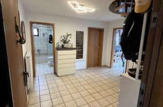 Wohnung mieten in 71139 Ehningen, Alltagstaugliche 4-Zimmer-Wohnung mit Balkon in Ehningen