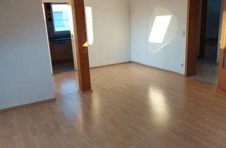 Wohnung mieten in Eiben Str, 90574 Roßtal, Gepflegte 3-Zimmer-Dachgeschosswohnung in Roßtal