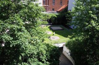 Garagen kaufen in Richard-Sorge 13, 10245 Friedrichshain, ebenerdiger Stellplatz in kleiner Tiefgarage, Freudrichshain