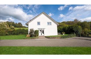 Einfamilienhaus kaufen in 51789 Lindlar, Einfamilienhaus mit 182 m² Wohnfläche in traumhafter Lage in Lindlar mit Möglichkeit d. Pferdhaltung