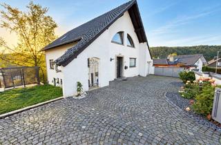 Einfamilienhaus kaufen in 52224 Stolberg, Traumhaus mit Traumblick! Einfamilienhaus mit Einliegerwohnung und großer Garage