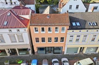 Anlageobjekt in 32602 Vlotho, Historisches Stadthaus mit Ladenlokal & 2 Wohnungen – voll vermietet, weitgehend modernisiert