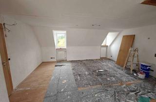 Wohnung mieten in Am Lettenholz, 83646 Bad Tölz, Renovierte 4-Zimmer-Wohnung mit überdachtem Balkon, großem Dachboden und Stellplatz in Bad Tölz