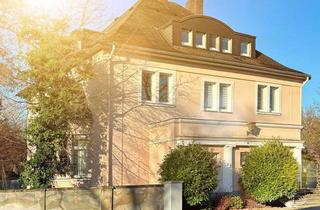 Wohnung mieten in 53859 Niederkassel, Großzügige Maisonette-Wohnung in freistehender Altbauvilla