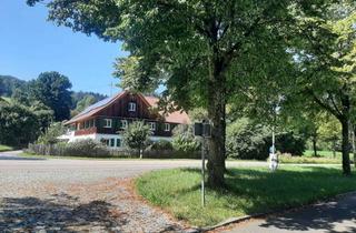 Wohnung mieten in 87671 Ronsberg, Große Wohnung in altem Bauernhaus mit Terrasse